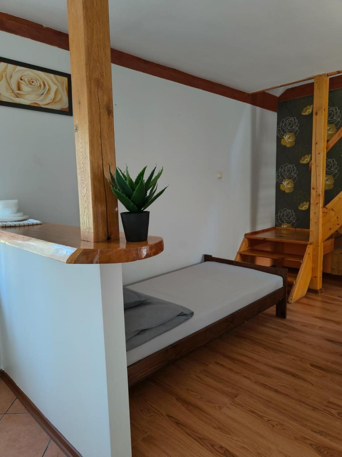 Villa Pod Kogutkiem Kruklanki Exterior foto